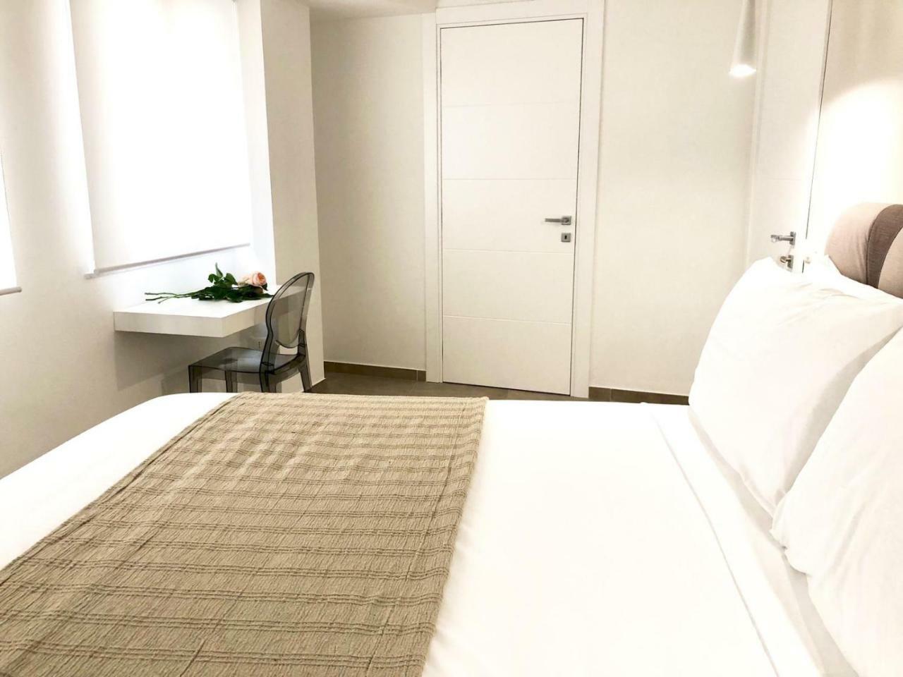 Suitesgaribaldi カリアリ エクステリア 写真